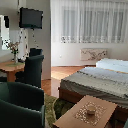 Zivanovic1 Apartment