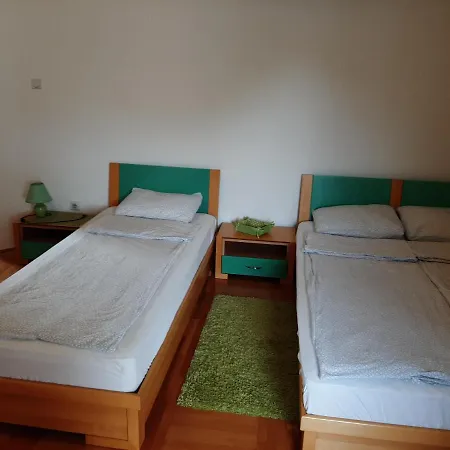Apartment Zivanovic1 *